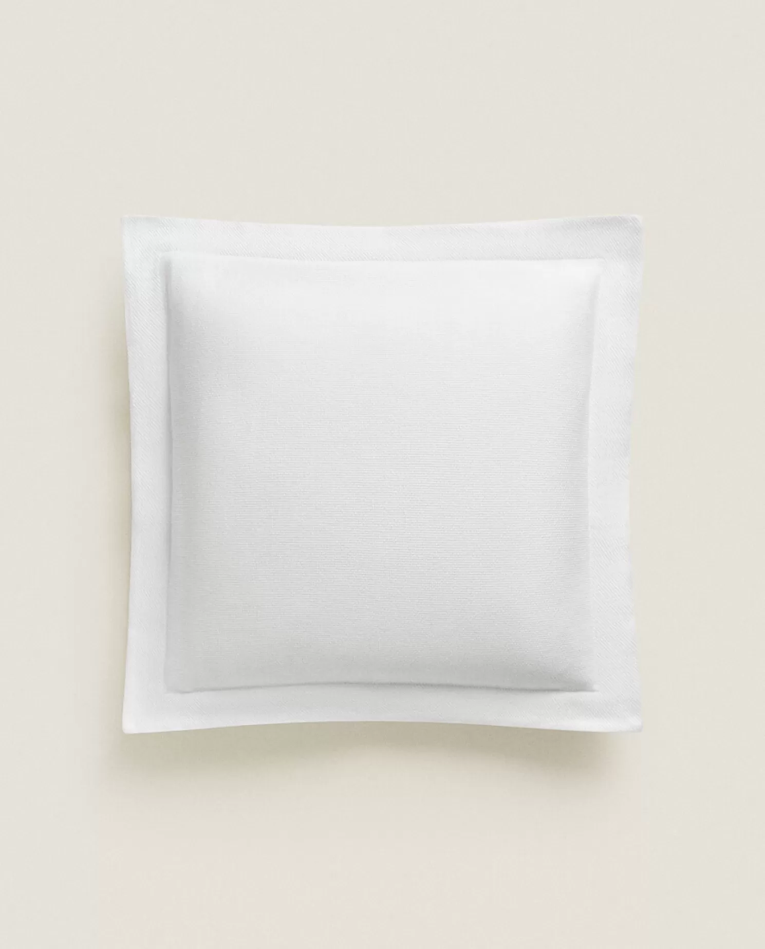ZARA Home Colchas<Capa De Almofada De Algodao De Cor Solida